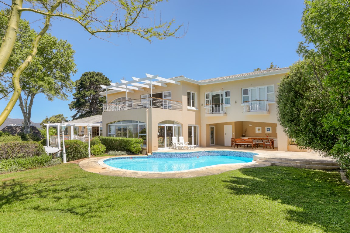 5 Bedroom Property for Sale in Constantia Western Cape